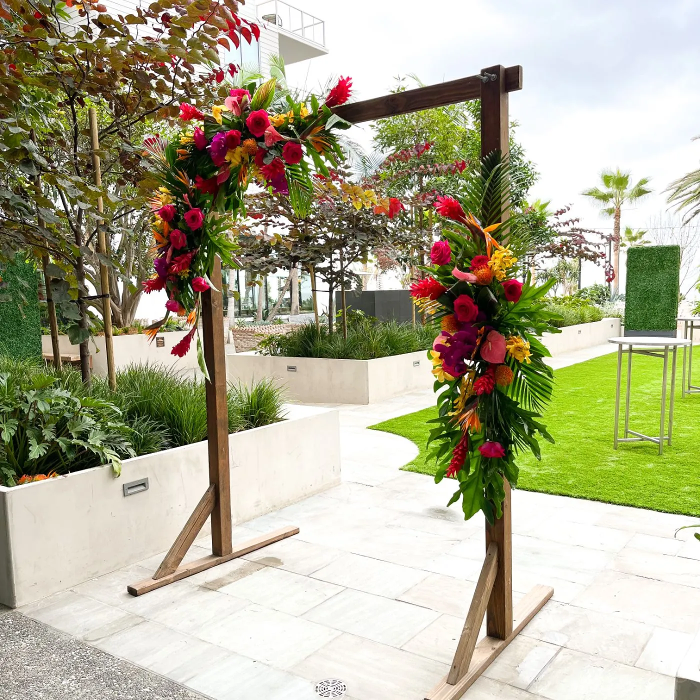 <hide>Arch – </hide>Classic Wood Arch - Image 2