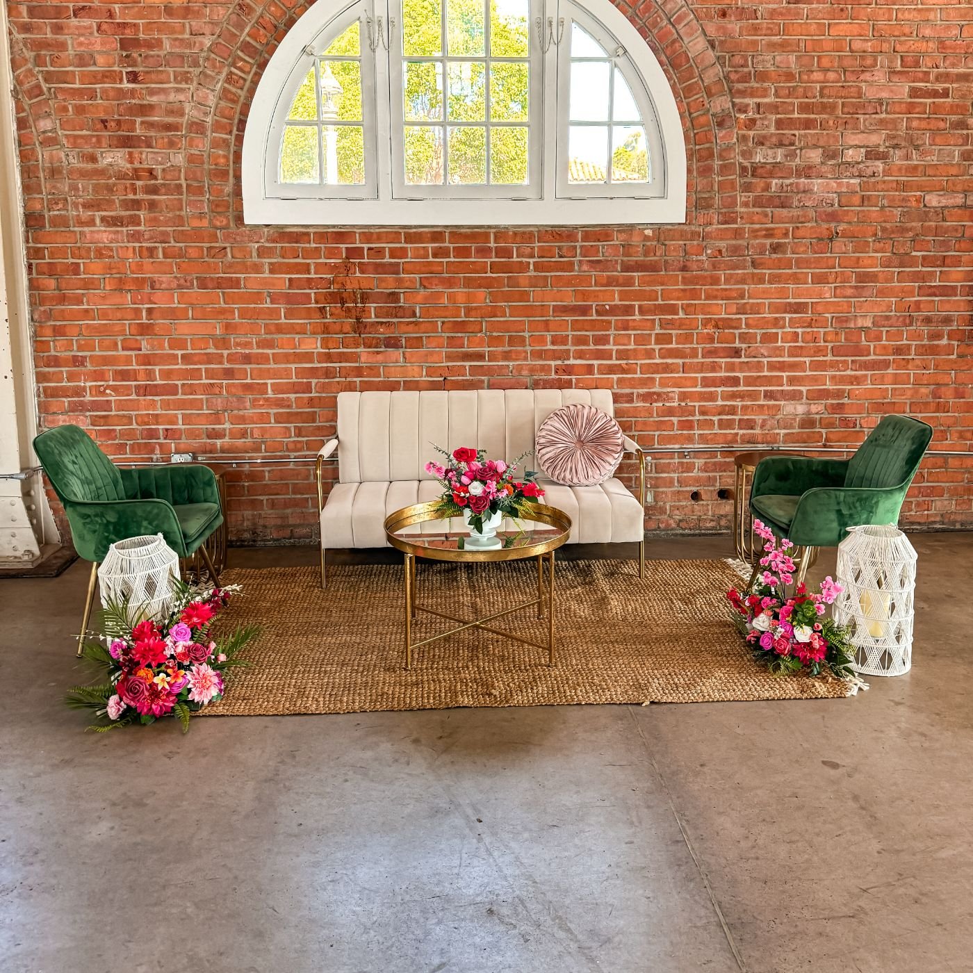 <hide>Lounge – </hide>Tortuga - Image 7