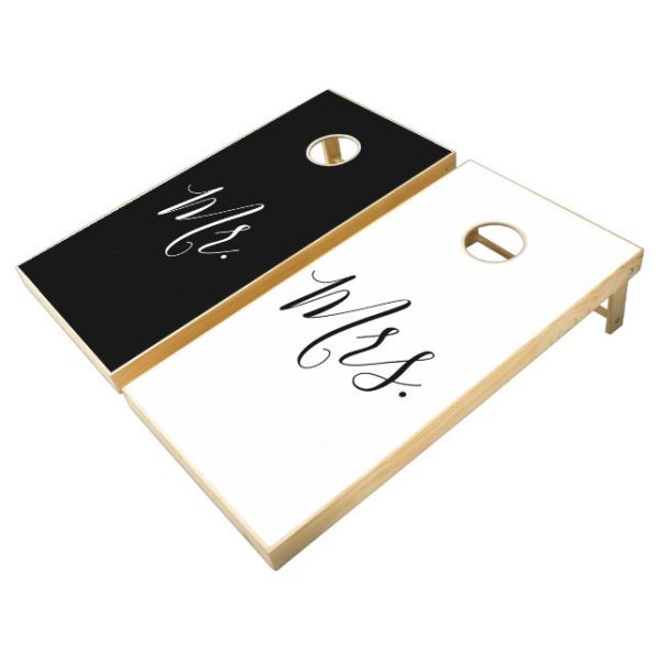 <hide>Game – </hide>MR. & Mrs. Corn Hole
